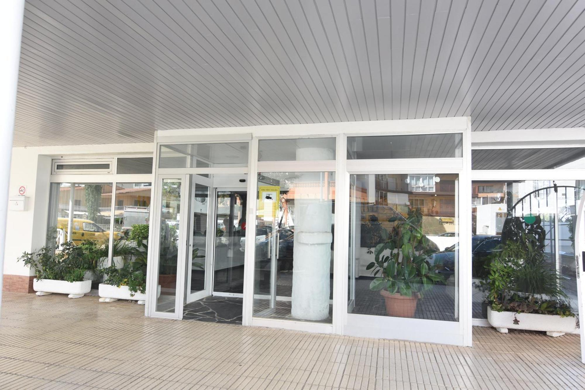 Rnet - Rhc 2712 Roses Holiday Center ภายนอก รูปภาพ